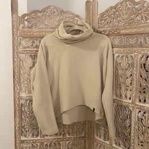 Varley XS sweatshirt/sweater. Ribbed with a cropped front and high neck.
